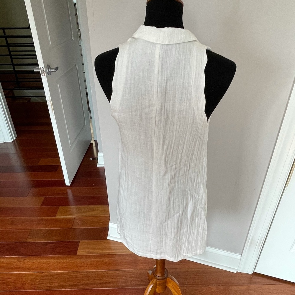 White Button Up Tunic With Pockets - image 4